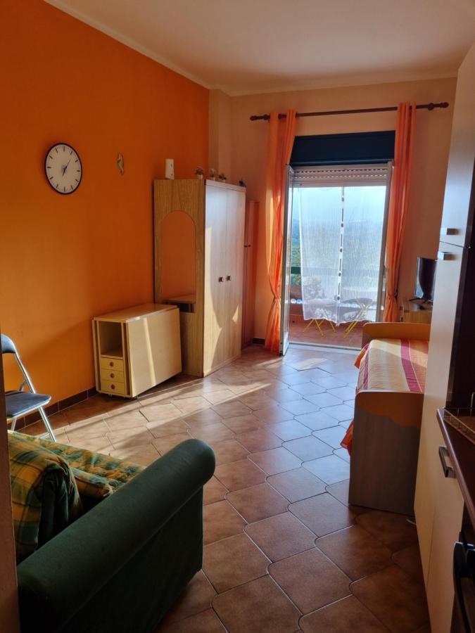 Appartamento Les Roches Noires Джардини-Наксос Экстерьер фото